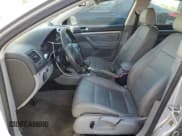 ✅ 2005 Volkswagen Jetta 2.5L • VIN: 3VWSF71KX5M616418 • Lot: 53319595. Listed on Copart with 279,284 mi. Free auction sales archive from the USA and detailed vehicle history report at DreamBid. Image 7.