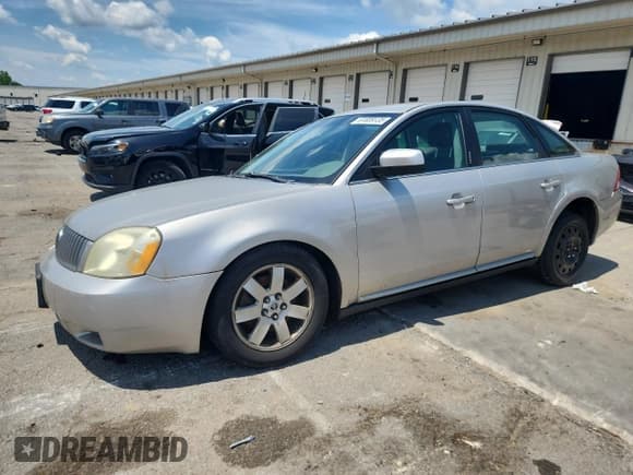 ✅ 2007 Mercury Montego • VIN: 1MEHM40117G612263 • Lot: 61839135. Wystawiony na Copart z przebiegiem 227 327 mil. Bezpłatny archiwum sprzedaży aukcyjnych z USA i szczegółowy raport historii pojazdu na DreamBid. Zdjęcie 1.