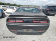 ✅ 2015 Dodge Challenger SXT Plus • VIN: 2C3CDZBG8FH906180 • Lot: 70565673. Wystawiony na Copart z przebiegiem 96 498 mil. Bezpłatny archiwum sprzedaży aukcyjnych z USA i szczegółowy raport historii pojazdu na DreamBid. Zdjęcie 6.