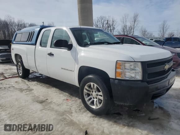 ✅ 2007 Chevrolet Silverado 1500 Work Truck • VIN: 1GCEC19J27E539831 • Lot: 45889075. Listed on Copart with 200,780 mi. Free auction sales archive from the USA and detailed vehicle history report at DreamBid. Image 4.