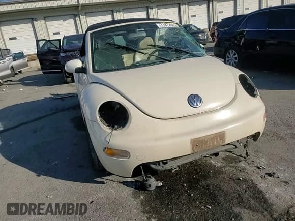✅ 2004 Volkswagen Beetle GLS • VIN: 3VWCM21Y44M300822 • Лот: 71872065. Опубликован ранее на Copart с пробегом 169 668 миль. Бесплатный доступ к архиву аукционных продаж из США и подробный отчёт об истории автомобиля на DreamBid. Изображение 14.