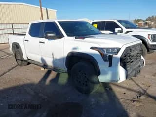 ✅ 2023 Toyota Tundra TRD Pro Hybrid • VIN: 5TFPC5DB2PX036496 • Лот: 41393748. Опубликован ранее на IAAI с пробегом 29 041 миль. Бесплатный доступ к архиву аукционных продаж из США и подробный отчёт об истории автомобиля на DreamBid. Изображение 1.