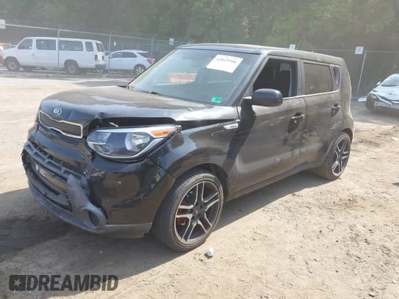 ✅ 2016 Kia Soul • VIN: KNDJN2A25G7373568 • Lot: 42819506. Listed on IAAI with 135,249 mi. Free auction sales archive from the USA and detailed vehicle history report at DreamBid. Image 2.