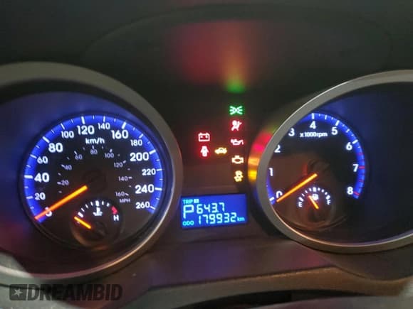 ✅ 2010 Hyundai Genesis Coupe • VIN: KMHHT6KD4AU023588 • Lot: 86835754. Listed on Copart with 179,932 mi. Free auction sales archive from the USA and detailed vehicle history report at DreamBid. Image 9.