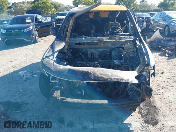 ✅ 2019 Dodge Journey SE • VIN: 3C4PDCBB8KT852508 • Lot: 42239706. Wystawiony na IAAI z przebiegiem Nie podano. Bezpłatny archiwum sprzedaży aukcyjnych z USA i szczegółowy raport historii pojazdu na DreamBid. Zdjęcie 6.