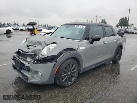 ✅ 2017 MINI Hardtop 4 Door Cooper S • VIN: WMWXU3C56H2D32634 • Lot: 92745675. Wystawiony na Copart z przebiegiem 72 169 mil. Bezpłatny archiwum sprzedaży aukcyjnych z USA i szczegółowy raport historii pojazdu na DreamBid. Zdjęcie 1.