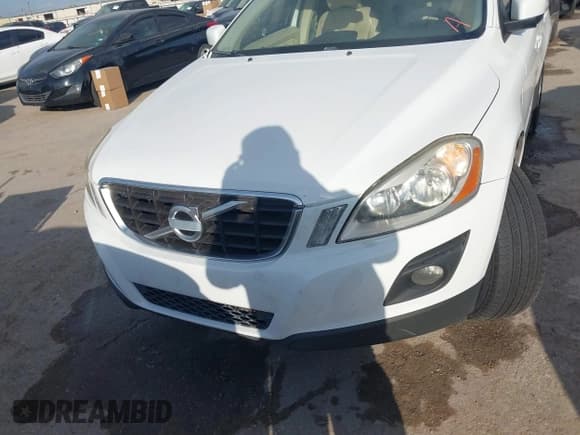 ✅ 2010 Volvo XC60 3.2L • VIN: YV4982DL3A2052841 • Лот: 43636081. Опубликован ранее на IAAI с пробегом 167 329 миль. Бесплатный доступ к архиву аукционных продаж из США и подробный отчёт об истории автомобиля на DreamBid. Изображение 6.