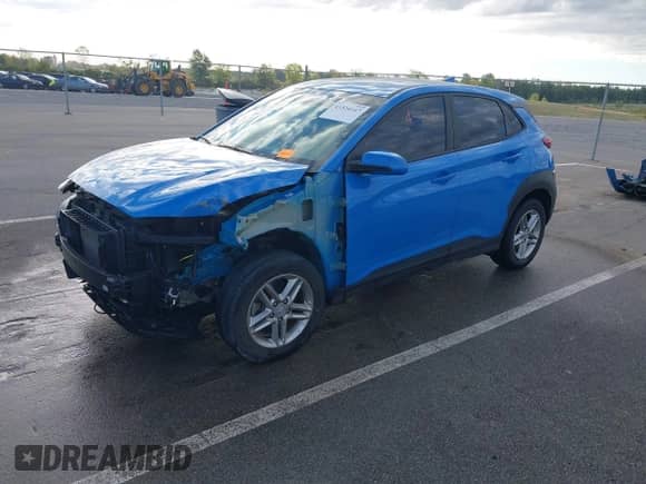 2022 Hyundai Kona SE z VIN KM8K2CAB0NU805948, wystawiony jako IAAI lot #43324147 z przebiegiem 44 085 mil mil oraz . Historia ofert i sprzedaży dostępna na DreamBid. Obrazek 2.