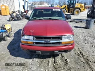 ✅ 2002 Chevrolet S-10 LS • VIN: 1GCCS19W528136777 • Лот: 44953165. Опубликован ранее на Copart с пробегом 128 106 миль. Бесплатный доступ к архиву аукционных продаж из США и подробный отчёт об истории автомобиля на DreamBid. Изображение 5.