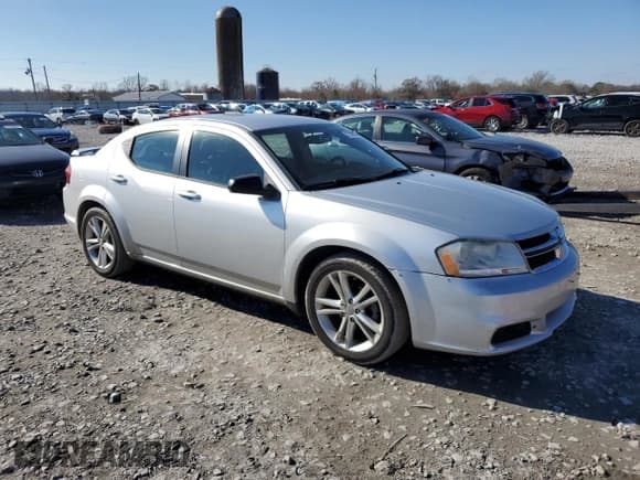 ✅ 2012 Dodge Avenger SE • VIN: 1C3CDZAG2CN256136 • Лот: 87526015. Опубликован ранее на Copart с пробегом 100 002 миль. Бесплатный доступ к архиву аукционных продаж из США и подробный отчёт об истории автомобиля на DreamBid. Изображение 4.