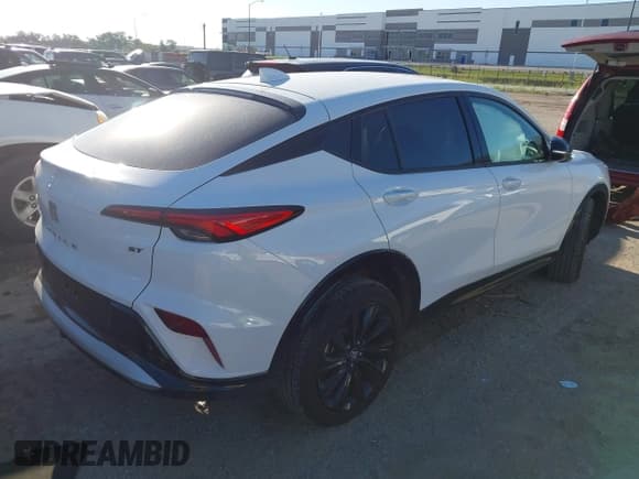 ✅ 2024 Buick Envista Sport Touring • VIN: KL47LBE2XRB106737 • Lot: 43280799. Listed on IAAI with 29,333 mi. Free auction sales archive from the USA and detailed vehicle history report at DreamBid. Image 4.