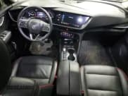 ✅ 2022 Buick Envision Essence • VIN: LRBFZPR46ND031590 • Lot: 46143785. Wystawiony na Copart z przebiegiem 115 801 mil. Bezpłatny archiwum sprzedaży aukcyjnych z USA i szczegółowy raport historii pojazdu na DreamBid. Zdjęcie 8.