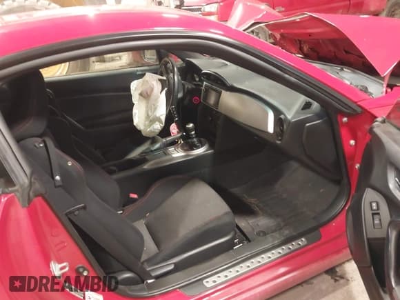 ✅ 2013 Subaru BRZ Premium • VIN: JF1ZCAB10D1612800 • Lot: 40942931. Listed on IAAI with 75,411 mi. Free auction sales archive from the USA and detailed vehicle history report at DreamBid. Image 5.