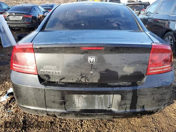 2007 Dodge Charger с VIN 2B3KA43G77H637013, выставлен на аукционе Copart как лот 44763945 с пробегом 194 795 миль миль и Списание • Salvage title. История ставок и продаж доступна на DreamBid. Изображение 6.