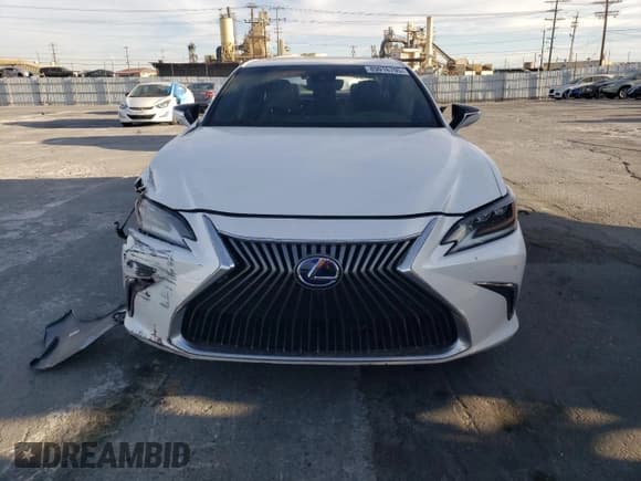 ✅ 2021 Lexus ES 300h Luxury • VIN: 58AEA1C11MU012688 • Lot: 89016795. Wystawiony na Copart z przebiegiem 123 574 mil. Bezpłatny archiwum sprzedaży aukcyjnych z USA i szczegółowy raport historii pojazdu na DreamBid. Zdjęcie 5.