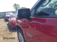 ✅ 2019 Chevrolet Silverado 1500 LT • VIN: 1GCUYDED0KZ156731 • Lot: 43013452. Wystawiony na IAAI z przebiegiem 61 357 mil. Bezpłatny archiwum sprzedaży aukcyjnych z USA i szczegółowy raport historii pojazdu na DreamBid. Zdjęcie 6.