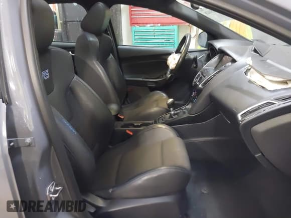 ✅ 2017 Ford Focus RS • VIN: WF0DP3TH8H4125166 • Lot: 41551028. Listed on IAAI with 96,713 mi. Free auction sales archive from the USA and detailed vehicle history report at DreamBid. Image 5.