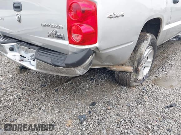 ✅ 2010 Dodge Dakota Bighorn/Lonestar • VIN: 1D7CW3GK4AS140049 • Lot: 42231805. Wystawiony na IAAI z przebiegiem 149 489 mil. Bezpłatny archiwum sprzedaży aukcyjnych z USA i szczegółowy raport historii pojazdu na DreamBid. Zdjęcie 19.