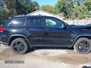 ✅ 2019 Jeep Grand Cherokee Altitude • VIN: 1C4RJFAG6KC786424 • Lot: 43420353. Wystawiony na IAAI z przebiegiem 76 367 mil. Bezpłatny archiwum sprzedaży aukcyjnych z USA i szczegółowy raport historii pojazdu na DreamBid. Zdjęcie 14.