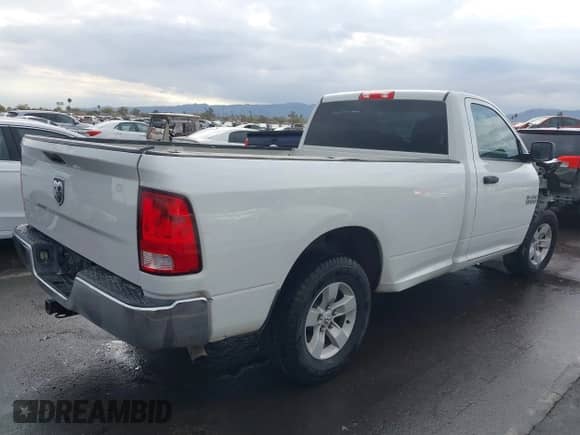 2016 Ram 1500 Tradesman with VIN 3C6JR6DG4GG171903, listed as a IAAI auction lot 41417714 with 232,270 mi miles and . Bid and sale history available at DreamBid. Image 4.