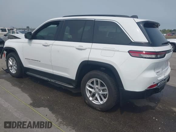 ✅ 2024 Jeep Grand Cherokee Altitude • VIN: 1C4RJHAG6RC247310 • Лот: 43149726. Опубликован ранее на IAAI с пробегом 6 220 миль. Бесплатный доступ к архиву аукционных продаж из США и подробный отчёт об истории автомобиля на DreamBid. Изображение 3.
