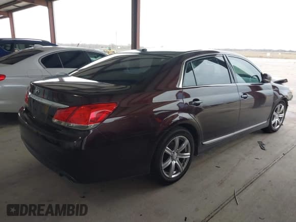 ✅ 2012 Toyota Avalon • VIN: 4T1BK3DB7CU463729 • Lot: 41301213. Wystawiony na IAAI z przebiegiem 59 923 mil. Bezpłatny archiwum sprzedaży aukcyjnych z USA i szczegółowy raport historii pojazdu na DreamBid. Zdjęcie 4.