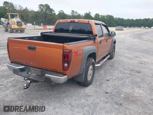 ✅ 2005 Chevrolet Colorado 1SF LS Z71 • VIN: 1GCDS136558183387 • Лот: 42919684. Опубликован ранее на IAAI с пробегом 272 027 миль. Бесплатный доступ к архиву аукционных продаж из США и подробный отчёт об истории автомобиля на DreamBid. Изображение 4.