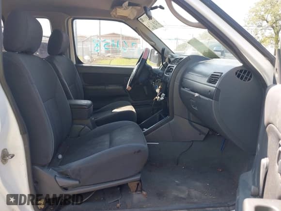 ✅ 2002 Nissan Frontier XE • VIN: 1N6DD26S12C342923 • Lot: 43261158. Listed on IAAI with 210,511 mi. Free auction sales archive from the USA and detailed vehicle history report at DreamBid. Image 5.