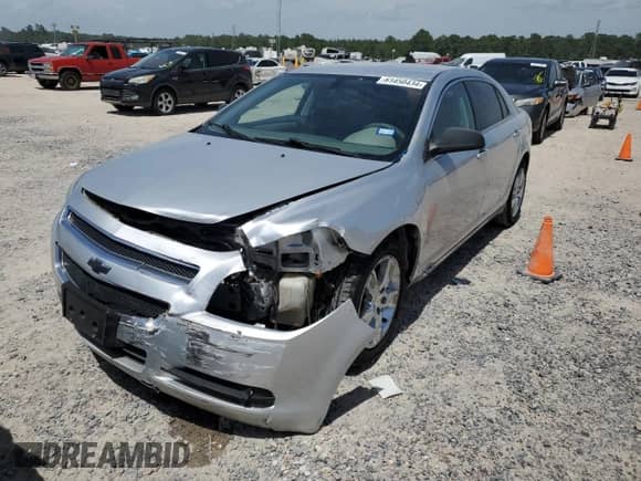 2010 Chevrolet Malibu 1FL z VIN 1G1ZA5E0XAF107140, wystawiony jako Copart lot #61450434 z przebiegiem 147 301 mil mil oraz Szkoda całkowita • Salvage title. Historia ofert i sprzedaży dostępna na DreamBid. Obrazek 1.