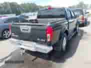 2013 Nissan Frontier SV z VIN 1N6AD0EV1DN763745, wystawiony jako IAAI lot #43379708 z przebiegiem 106 937 mil mil oraz . Historia ofert i sprzedaży dostępna na DreamBid. Obrazek 4.