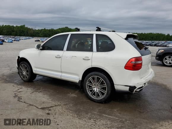 ✅ 2010 Porsche Cayenne • VIN: WP1AA2AP8ALA07107 • Lot: 55506275. Listed on Copart with Not provided. Free auction sales archive from the USA and detailed vehicle history report at DreamBid. Image 2.
