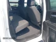 ✅ 2022 Chevrolet Silverado 1500 Custom • VIN: 3GCPYBEK4NG189834 • Lot: 42136171. Wystawiony na IAAI z przebiegiem 95 440 mil. Bezpłatny archiwum sprzedaży aukcyjnych z USA i szczegółowy raport historii pojazdu na DreamBid. Zdjęcie 8.