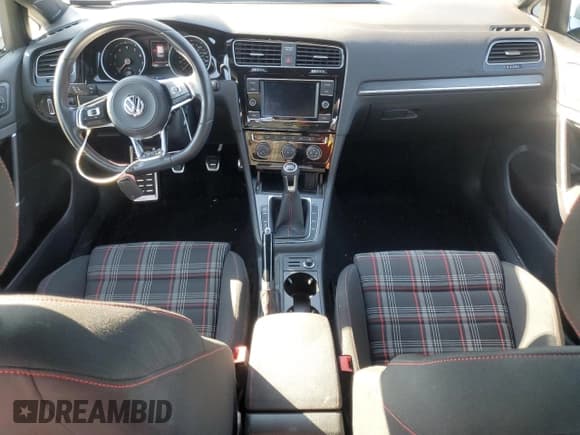 ✅ 2020 Volkswagen Golf GTI S • VIN: 3VW5T7AUXLM004949 • Лот: 66076225. Опубликован ранее на Copart с пробегом 61 287 миль. Бесплатный доступ к архиву аукционных продаж из США и подробный отчёт об истории автомобиля на DreamBid. Изображение 8.