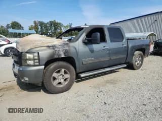 ✅ 2011 Chevrolet Silverado 1500 LT • VIN: 3GCPCSE01BG337169 • Лот: 80636055. Опубликован ранее на Copart с пробегом Не указан. Бесплатный доступ к архиву аукционных продаж из США и подробный отчёт об истории автомобиля на DreamBid. Изображение 1.