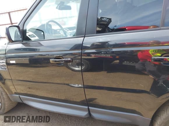 ✅ 2013 Land Rover Range Rover Sport SC • VIN: SALSH2E4XDA766738 • Lot: 42618626. Listed on IAAI with 97,578 mi. Free auction sales archive from the USA and detailed vehicle history report at DreamBid. Image 14.