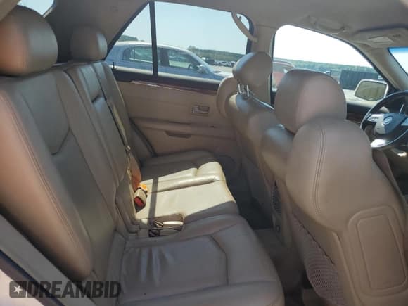 ✅ 2008 Cadillac SRX RWD • VIN: 1GYEE637X80110398 • Lot: 68657055. Listed on Copart with 185,601 mi. Free auction sales archive from the USA and detailed vehicle history report at DreamBid. Image 11.