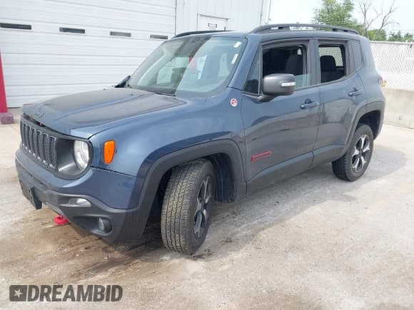 ✅ 2021 Jeep Renegade Trailhawk • VIN: ZACNJDC11MPM41955 • Lot: 42488069. Listed on IAAI with 14,550 mi. Free auction sales archive from the USA and detailed vehicle history report at DreamBid. Image 2.