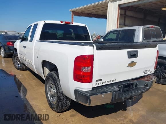 ✅ 2011 Chevrolet Silverado 1500 LT • VIN: 1GCRCSEA2BZ456432 • Lot: 43600223. Listed on IAAI with 253,664 mi. Free auction sales archive from the USA and detailed vehicle history report at DreamBid. Image 3.