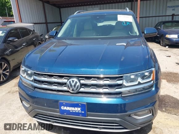 ✅ 2019 Volkswagen Atlas SEL • VIN: 1V2ER2CA7KC621022 • Lot: 42549412. Listed on IAAI with 107,415 mi. Free auction sales archive from the USA and detailed vehicle history report at DreamBid. Image 12.