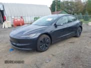 ✅ 2025 Tesla Model 3 Long Range • VIN: 5YJ3E1EA3SF987297 • Lot: 43312838. Wystawiony na IAAI z przebiegiem 3 601 mil. Bezpłatny archiwum sprzedaży aukcyjnych z USA i szczegółowy raport historii pojazdu na DreamBid. Zdjęcie 2.