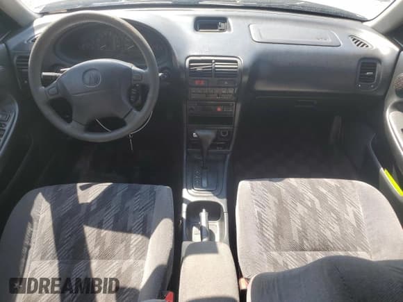 ✅ 1999 Acura Integra LS • VIN: JH4DB7653XS004192 • Lot: 52585435. Listed on Copart with 130,888 mi. Free auction sales archive from the USA and detailed vehicle history report at DreamBid. Image 8.