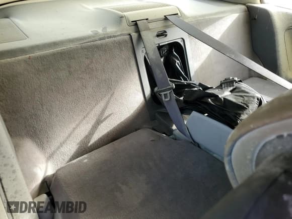 ✅ 1997 BMW 8 Series • VIN: WBAEF832XVCC31302 • Lot: 55597405. Wystawiony na Copart z przebiegiem Nie podano. Bezpłatny archiwum sprzedaży aukcyjnych z USA i szczegółowy raport historii pojazdu na DreamBid. Zdjęcie 11.