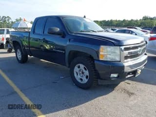 ✅ 2007 Chevrolet Silverado 1500 LTZ • VIN: 1GCEC19027Z561263 • Lot: 43069695. Listed on IAAI with 223,523 mi. Free auction sales archive from the USA and detailed vehicle history report at DreamBid. Image 1.