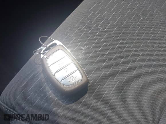 2020 Hyundai Tucson SEL с VIN KM8J3CAL8LU256000, выставлен на аукционе IAAI как лот 42380870 с пробегом 50 146 миль миль и . История ставок и продаж доступна на DreamBid. Изображение 11.