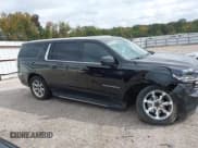 ✅ 2022 Chevrolet Suburban LT • VIN: 1GNSCCKD7NR265722 • Lot: 43502209. Wystawiony na IAAI z przebiegiem 56 391 mil. Bezpłatny archiwum sprzedaży aukcyjnych z USA i szczegółowy raport historii pojazdu na DreamBid. Zdjęcie 12.
