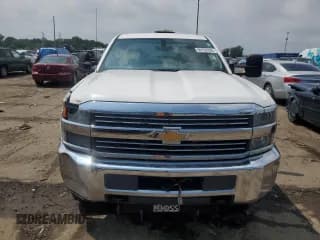 ✅ 2015 Chevrolet Silverado 2500HD Work Truck • VIN: 1GC2KUEG6FZ130482 • Lot: 66768395. Wystawiony na Copart z przebiegiem 93 051 mil. Bezpłatny archiwum sprzedaży aukcyjnych z USA i szczegółowy raport historii pojazdu na DreamBid. Zdjęcie 5.