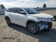 ✅ 2017 Toyota Highlander XLE • VIN: 5TDJZRFHXHS388827 • Lot: 60254015. Listed on Copart with 64,836 mi. Free auction sales archive from the USA and detailed vehicle history report at DreamBid. Image 4.