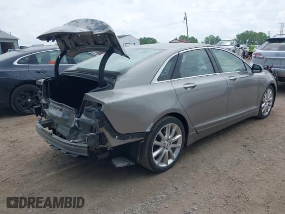 ✅ 2016 Lincoln MKZ • VIN: 3LN6L2GKXGR623300 • Lot: 42220732. Wystawiony na IAAI z przebiegiem 74 886 mil. Bezpłatny archiwum sprzedaży aukcyjnych z USA i szczegółowy raport historii pojazdu na DreamBid. Zdjęcie 6.