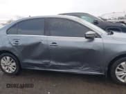 ✅ 2015 Volkswagen Jetta SE • VIN: 3VWD17AJ8FM306963 • Lot: 43744776. Wystawiony na IAAI z przebiegiem 59 710 mil. Bezpłatny archiwum sprzedaży aukcyjnych z USA i szczegółowy raport historii pojazdu na DreamBid. Zdjęcie 13.