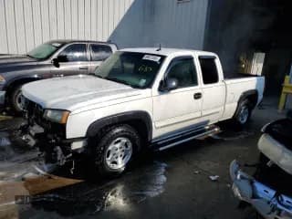 ✅ 2003 Chevrolet Silverado 1500 LS • VIN: 2GCEC19T131197995 • Лот: 69527004. Опубликован ранее на Copart с пробегом 197 471 миль. Бесплатный доступ к архиву аукционных продаж из США и подробный отчёт об истории автомобиля на DreamBid. Изображение 1.